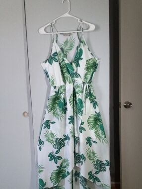 Dream Of Me White And Green Tropical Print Wrap Sundress - Women Size XL